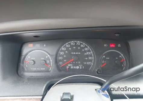 2000 Ford Crown Victoria z USA, uszkodzony, nr VIN 2FAFP73W3YX207399